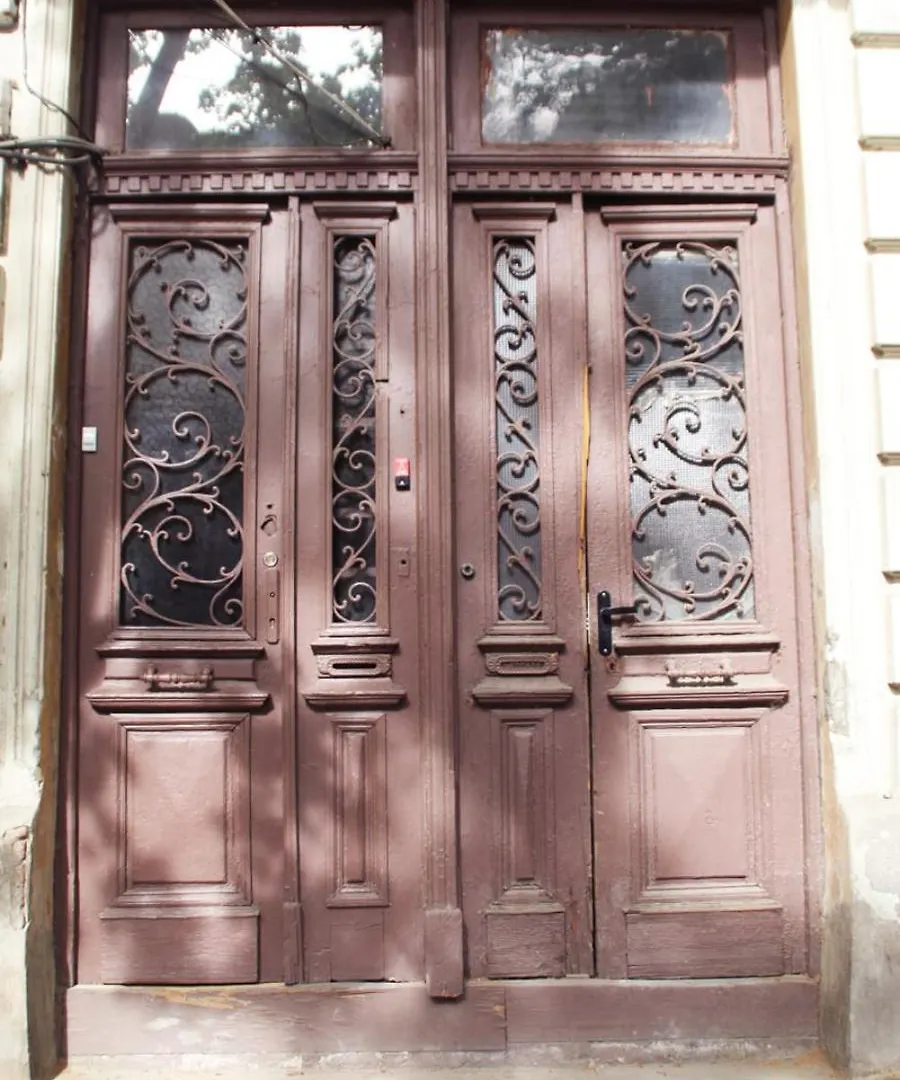 My Sweet Home Tbilisi 0*,
